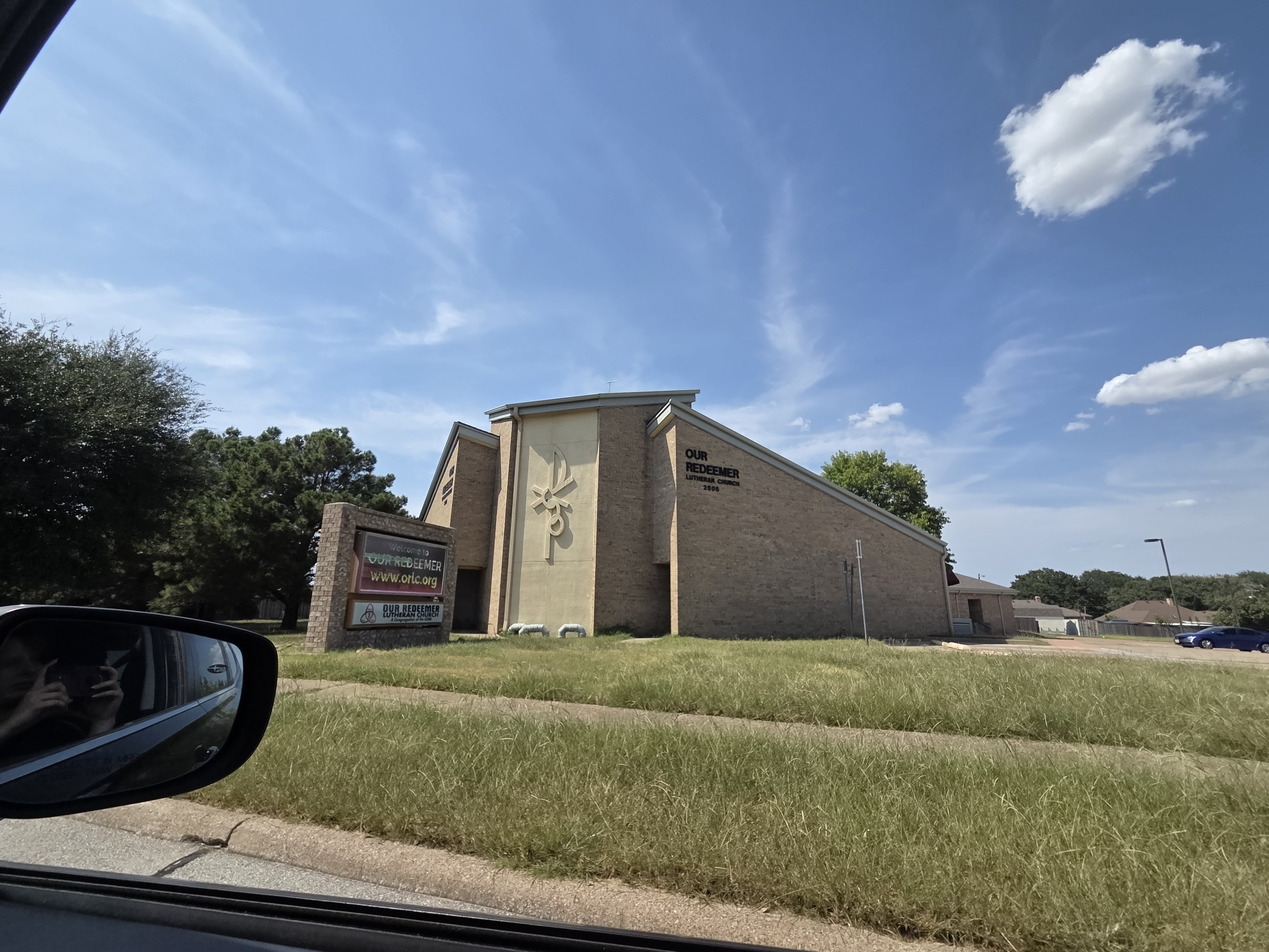 Our Redeemer Lutheran Church - Irving
